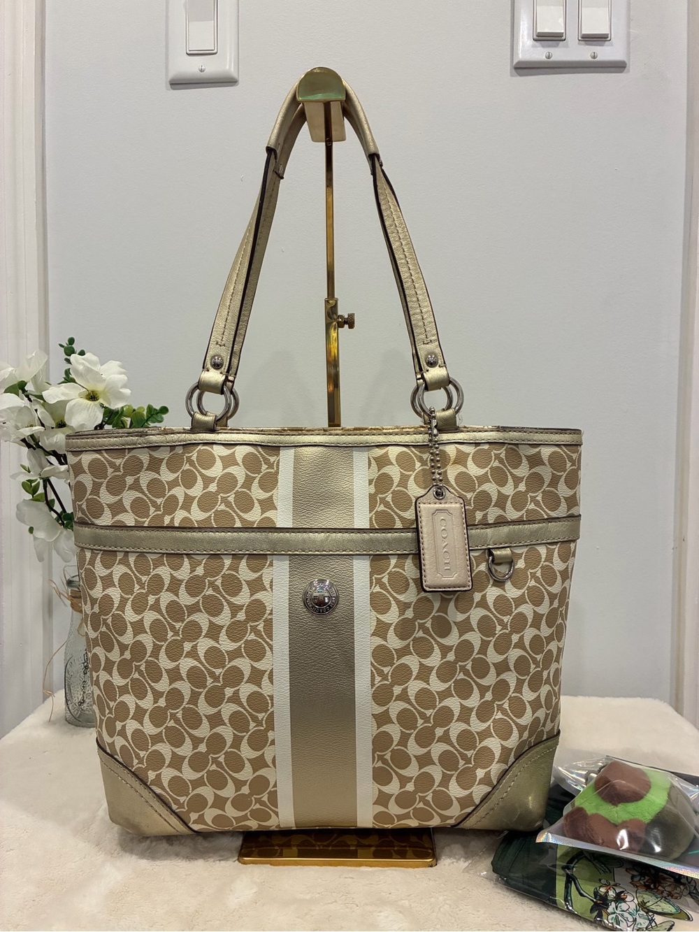 Coach Chelsea Heritage Stripe Signature Tote F15137 - Picture 2 of 11